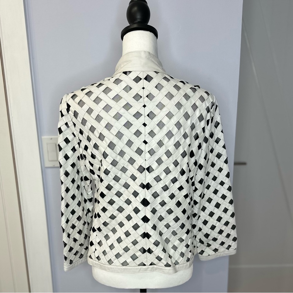 Carlisle Collection White Leather black lined Lattice Women's jacket. SZ 4. EUC - Picture 4 of 12